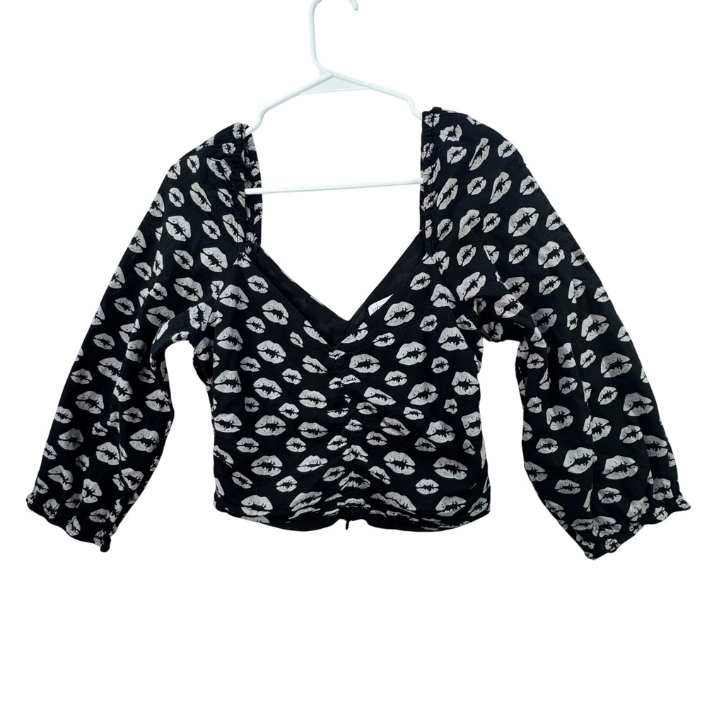 Hofmann Copenhagen Lips Kiss Print Crop Top Womens V-Neck Gothic Whimsigoth